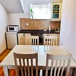 Apartment Pirja