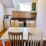 Apartment Pirja