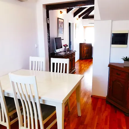 Pirja Apartment