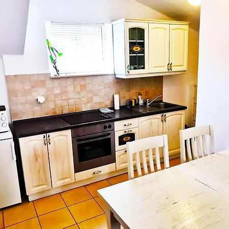Pirja Apartment